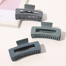 Load image into Gallery viewer, Ivyu Large Plastic Matte Jumbo Nonslip Claw Hair Clips - Ivyu Beauty