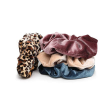Load image into Gallery viewer, Ivyu Velvet Pocket Scrunchies with Zipper Stash Scrunchy Hair Ties - Ivyu Beauty