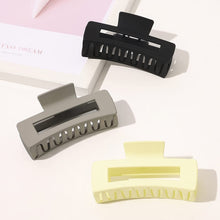 Load image into Gallery viewer, Ivyu Large Plastic Matte Jumbo Nonslip Claw Hair Clips White Black Gray - Ivyu Beauty