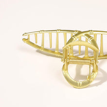 Load image into Gallery viewer, Ivyu Hair Claw Clips for Women - Nonslip Large Gold Metal Barrettes Matte Claw Hair Clips Accessories for Girls French Fashion Strong Hold Jumbo No Damage Hairclips for Thick Long Curly Hair Joint - Ivyu Beauty