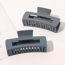 Load image into Gallery viewer, Ivyu Large Plastic Matte Jumbo Nonslip Claw Hair Clips - Ivyu Beauty