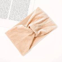 Load image into Gallery viewer, IVYU Tiktok Hair Curlers Rollers For Long Heatless Curling Rod Headband Ribbon No Heat Hair Roller Kit Tool You Can Sleep In Soft Foam Curling Rods Hair Rollers Overnight for Women - Ivyu Beauty