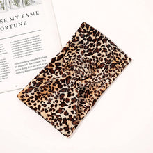 Load image into Gallery viewer, IVYU Tiktok Hair Curlers Rollers For Long Heatless Curling Rod Headband Ribbon No Heat Hair Roller Kit Tool You Can Sleep In Soft Foam Curling Rods Hair Rollers Overnight for Women - Ivyu Beauty