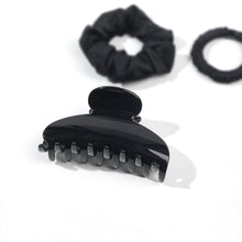 将图片加载到图库查看器，Black Hair Claw Clip for Women, Premium PC Material for Long-Term Use, 4.1 Inch Big Strong Hold No Slip Hair Clips for Thick or Thin Hair, Includes 2 Black Satin Scrunchies
