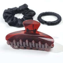 将图片加载到图库查看器，Luxury Hair Claw Clip for Women, Premium PC Material for Long-Term Use, 4.1 Inch Big Strong Hold No Slip Hair Clips for Thick or Thin Hair, Includes 2 Black Satin Scrunchies
