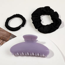 将图片加载到图库查看器，Luxury Hair Claw Clip for Women, Premium PC Material for Long-Term Use, 4.1 Inch Big Strong Hold No Slip Hair Clips for Thick or Thin Hair, Includes 2 Black Satin Scrunchies
