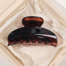 将图片加载到图库查看器，Luxury Hair Claw Clip for Women, Premium PC Material for Long-Term Use, 4.1 Inch Big Strong Hold No Slip Hair Clips for Thick or Thin Hair, Includes 2 Black Satin Scrunchies
