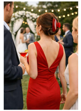 将图片加载到图库查看器，Cherry Red Hair Claw Clips for Women, Premium PC Material for Long-Term Use, 4.1 Inch Big Strong Hold No Slip Hair Clips for Thick or Thin Hair, Includes 2 Black Satin Scrunchies Visit the Ivyu Store
