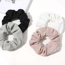 将图片加载到图库查看器，Pocket Scrunchies Hair Ties with Hidden Zipper Stash Scrunchy Ponytail Holder - Ivyu Beauty
