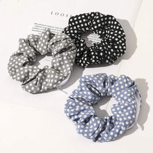 将图片加载到图库查看器，Ivyu Scrunchies With Pocket Zipper Hair Ties - Ivyu Beauty

